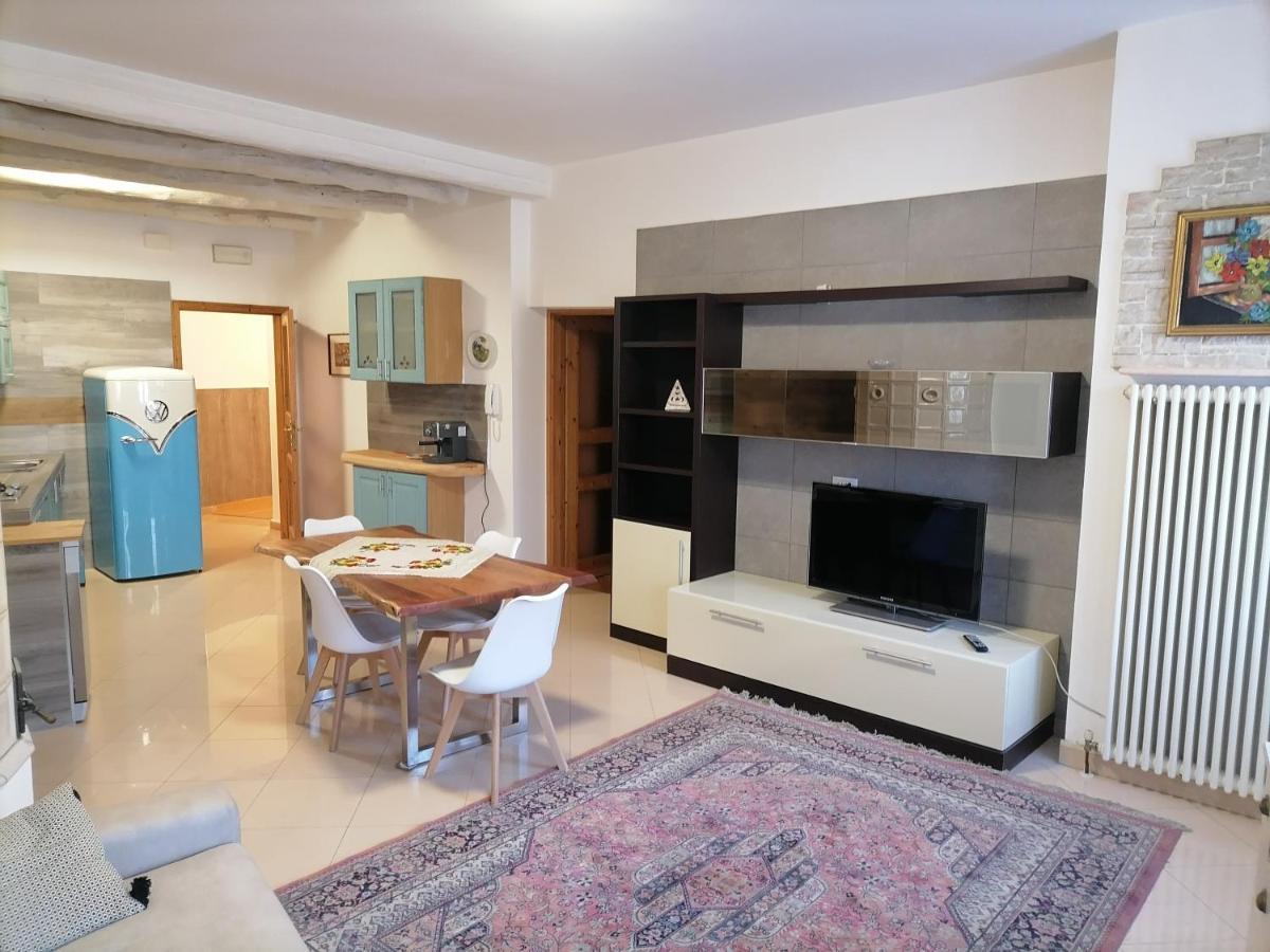 Relax House Apartment Tenno Bagian luar foto