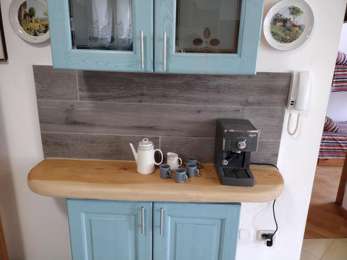 Relax House Apartment Tenno Bagian luar foto