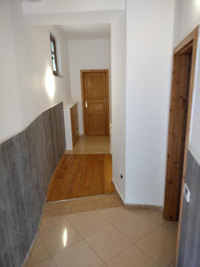 Relax House Apartment Tenno Bagian luar foto