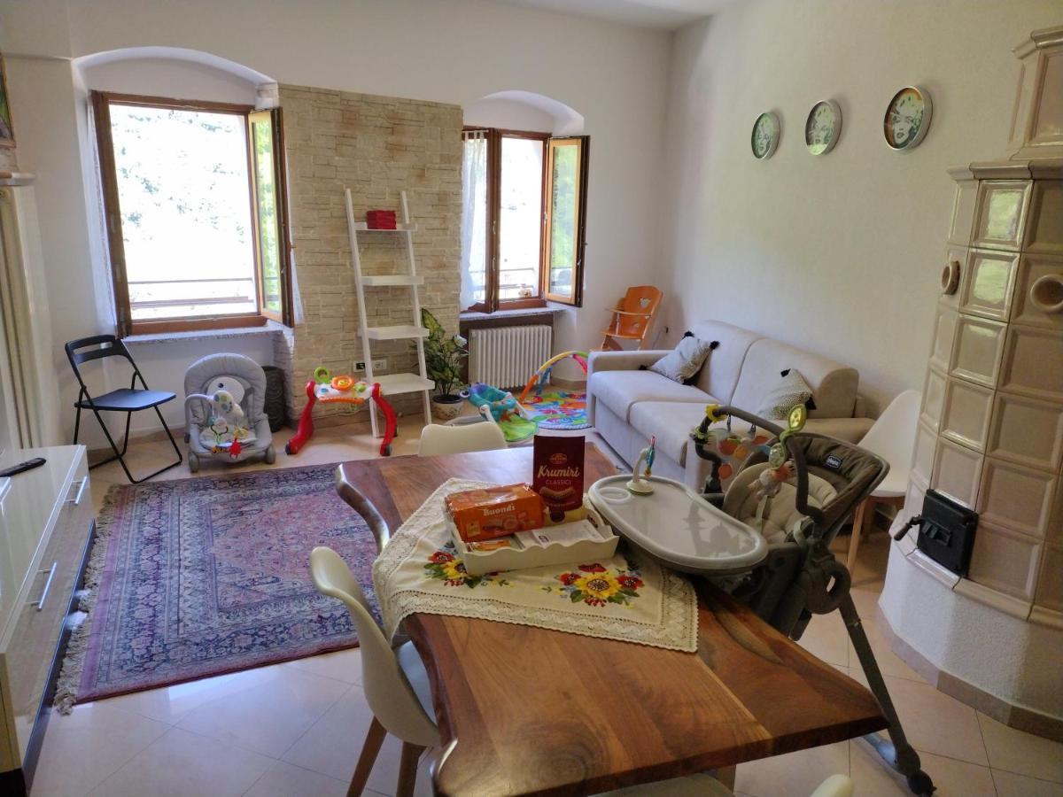 Relax House Apartment Tenno Bagian luar foto