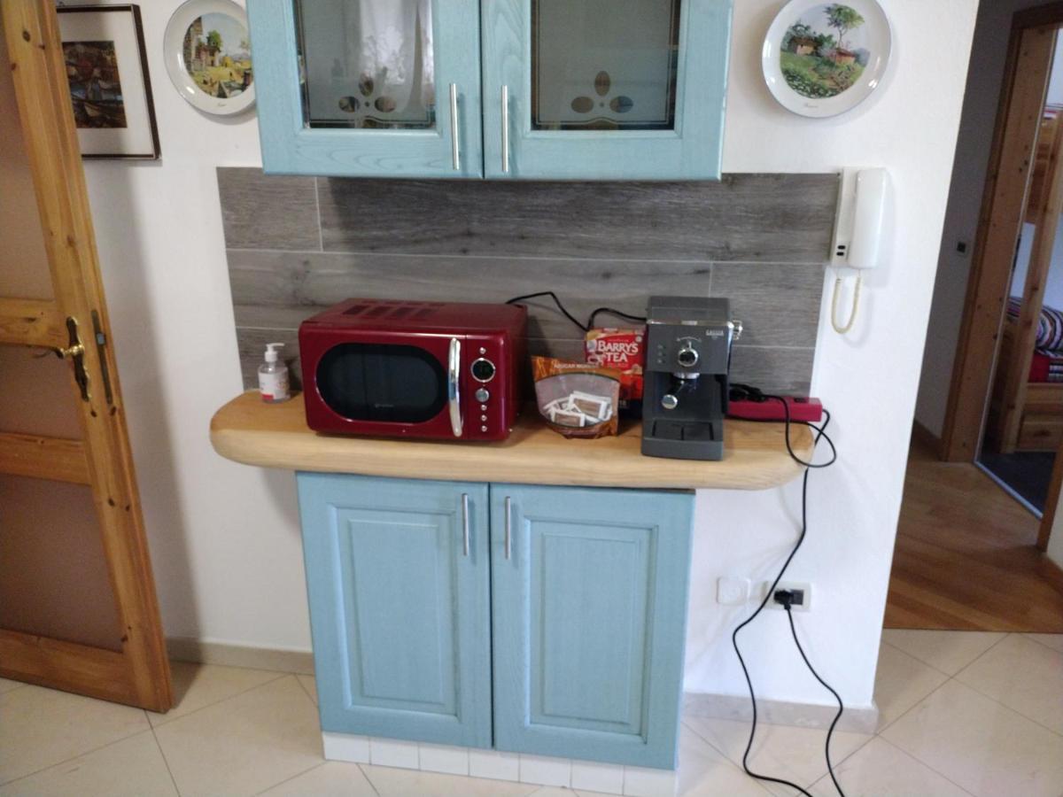 Relax House Apartment Tenno Bagian luar foto